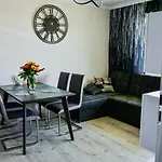 Apartman Z Widokiem Na Rzeke Dziwna - Valhalla Wolin
