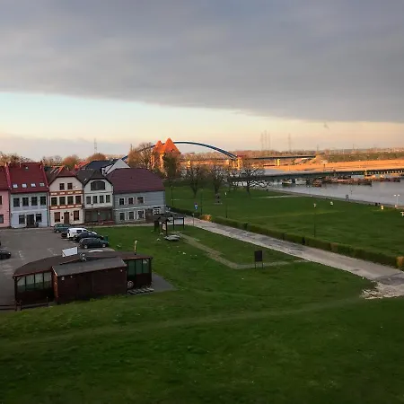 Z Widokiem Na Rzeke Dziwna - Valhalla * Wolin