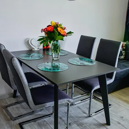 Z Widokiem Na Rzeke Dziwna - Valhalla * Wolin