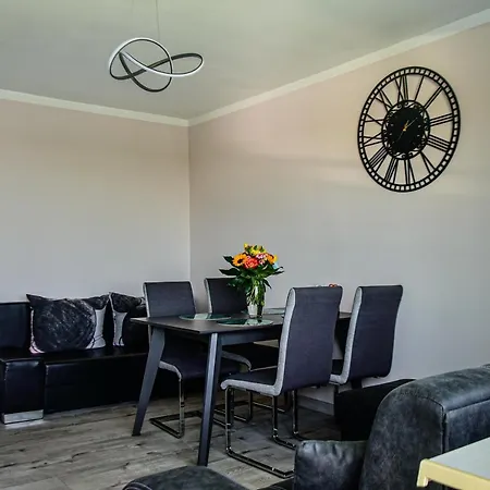 Z Widokiem Na Rzeke Dziwna - Valhalla Apartman *