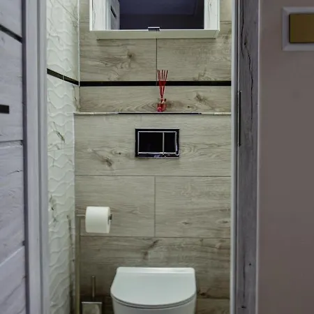 Apartmán Z Widokiem Na Rzeke Dziwna - Valhalla Wolin