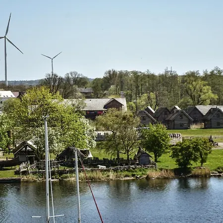 Z Widokiem Na Rzeke Dziwna - Valhalla Wolin