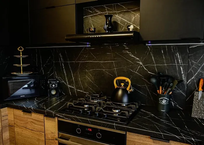 Z Widokiem Na Rzeke Dziwna - Valhalla * Wolin